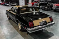 2_1979-Oldsmobile-W30-Black and Gold-536930-38.jpg